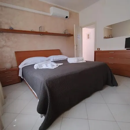 Saky's House Apartman *